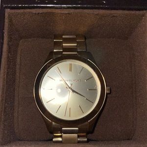 Michael Kors 25300 Yellow Gold Watch